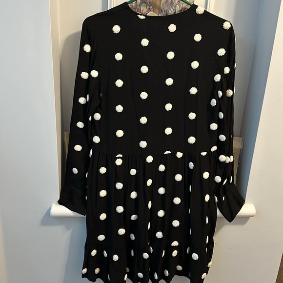 2️⃣ for $20 ZARA M 3D Pompom Polka Dots Black & White V Neck Long Sleeves Dress - Picture 9 of 9
